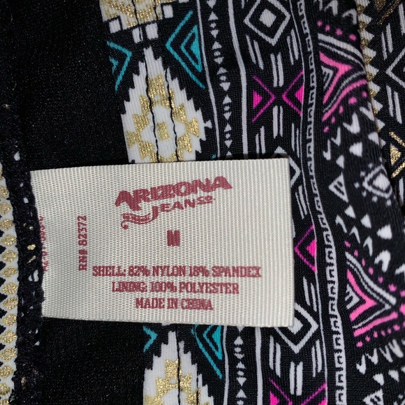 Flattering bikini set - Picture 2 of 3